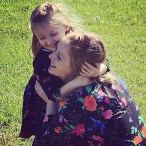 Meet your Posher, Nertila